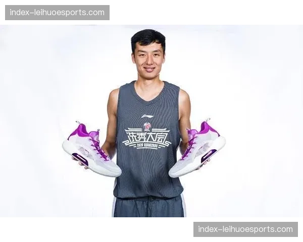 江苏前锋郑祺龙新秀赛季数据下滑 场均仅得一点九分